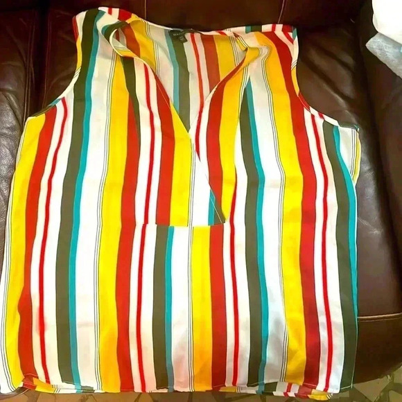 Madison Multicolored, Sleeveless Top- Size Extra Large - Picture 3 of 10